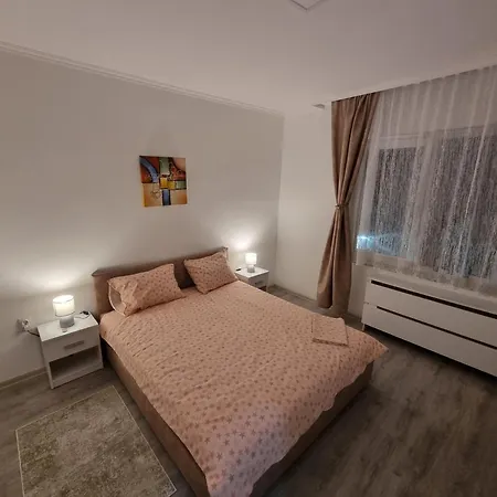 Apartment Lux